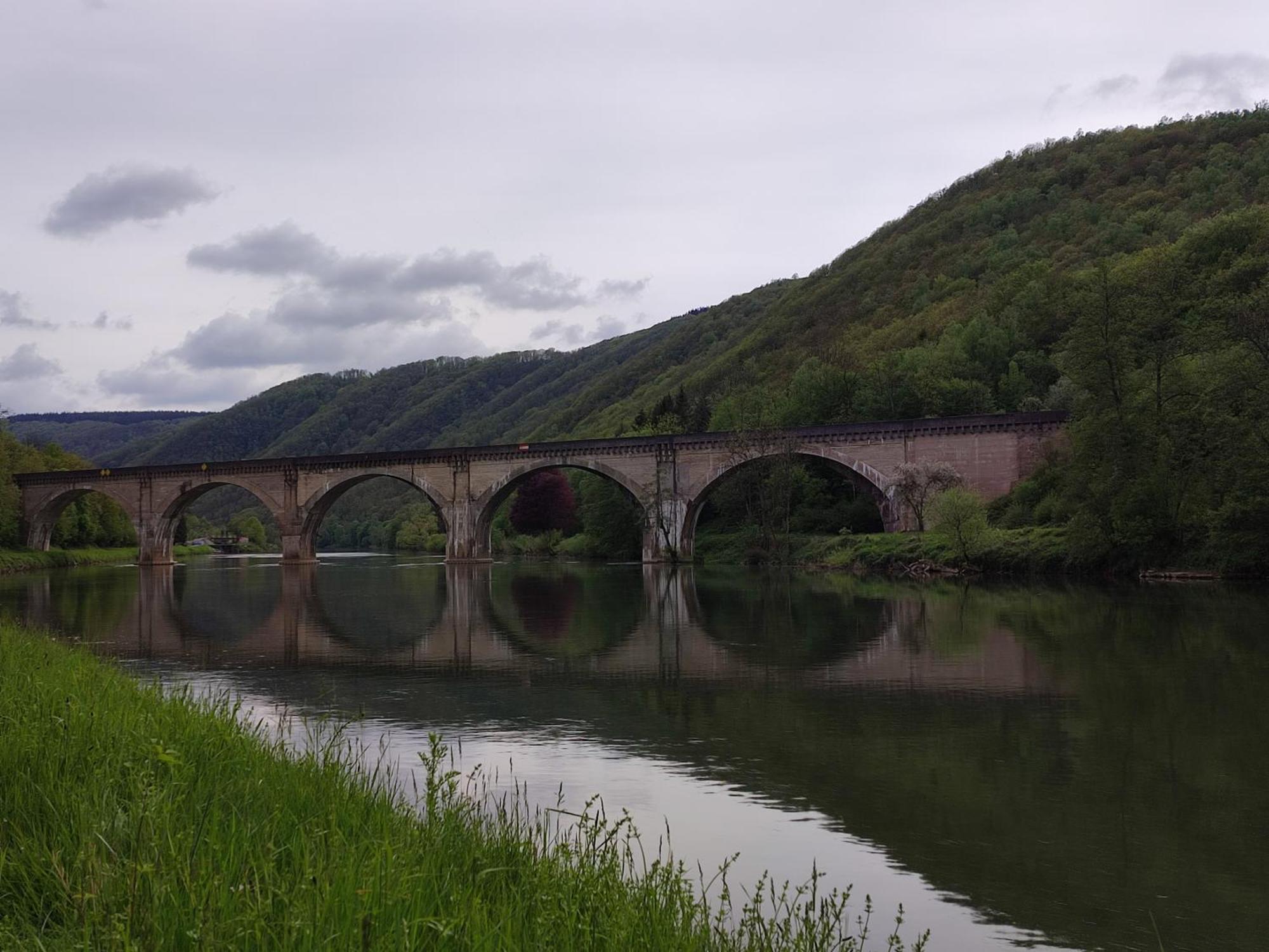Entre Meuse Et Foret Revin  Zewnętrze zdjęcie